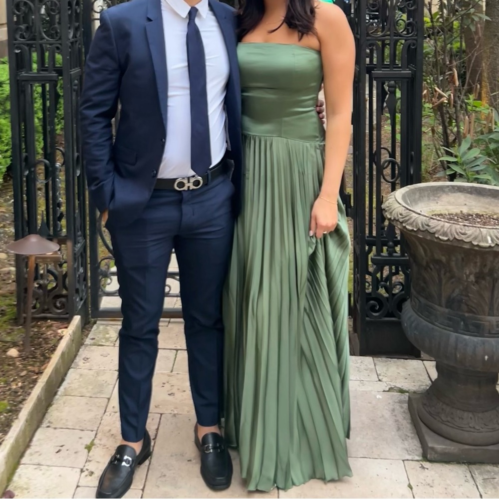 Abercrombie Giselle Strapless Drop Waist Gown (Medium-Tall)